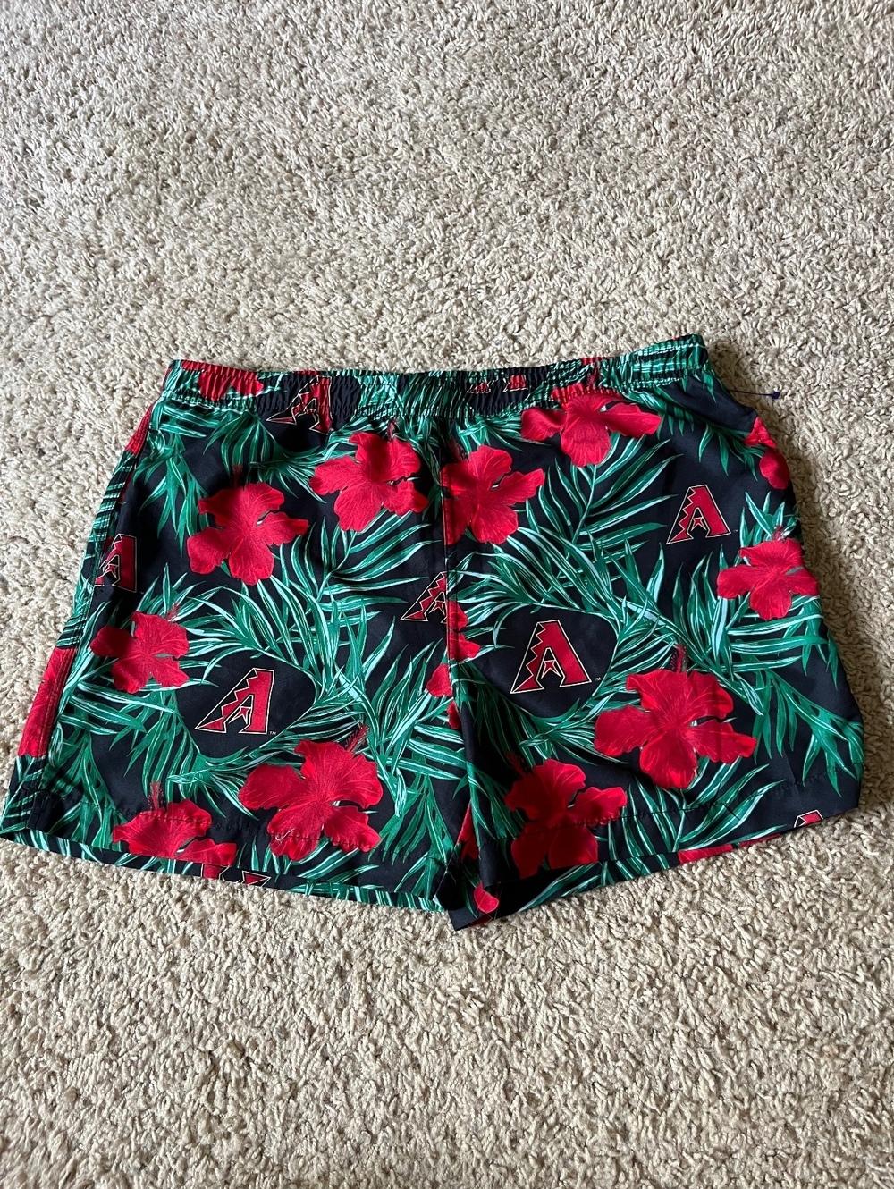 MLB Arizona Diamondbacks Floral Print Swim Trunks XL